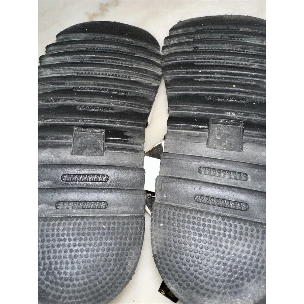 Dr. Martens product pair